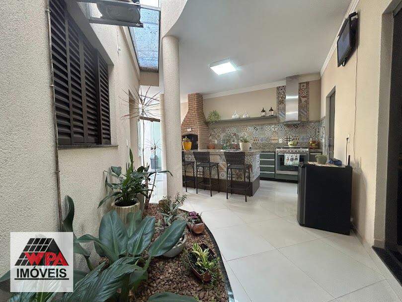 Casa à venda no Jardim da Colina: 