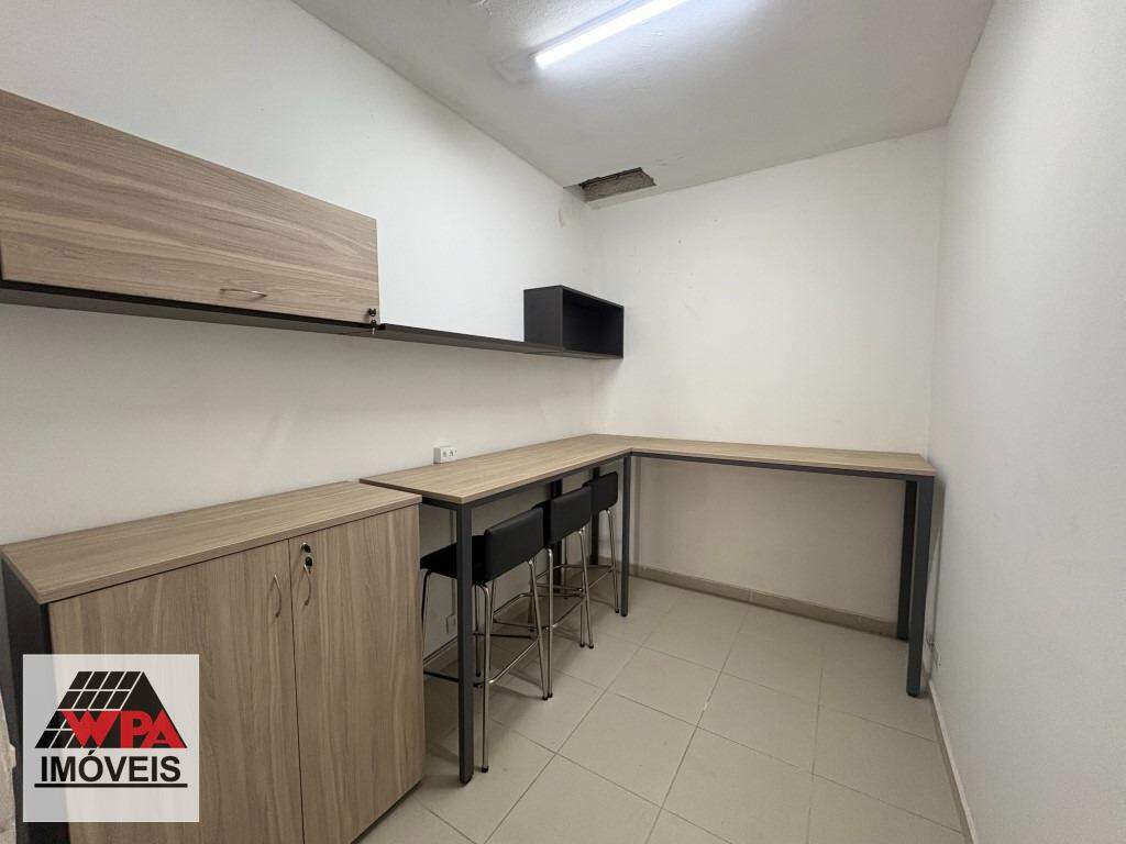Salão para aluguel no Vila Bertini: 