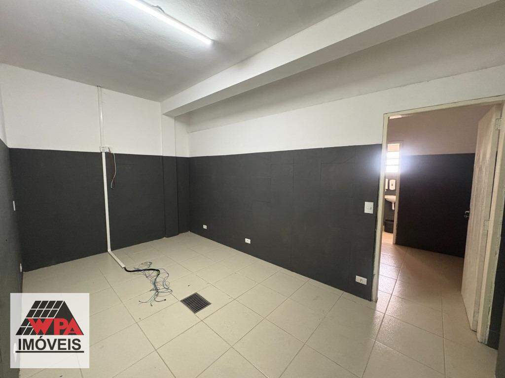 Salão para aluguel no Vila Bertini: 