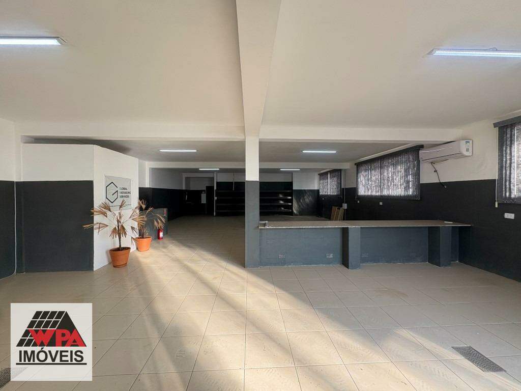 Salão para aluguel no Vila Bertini: 