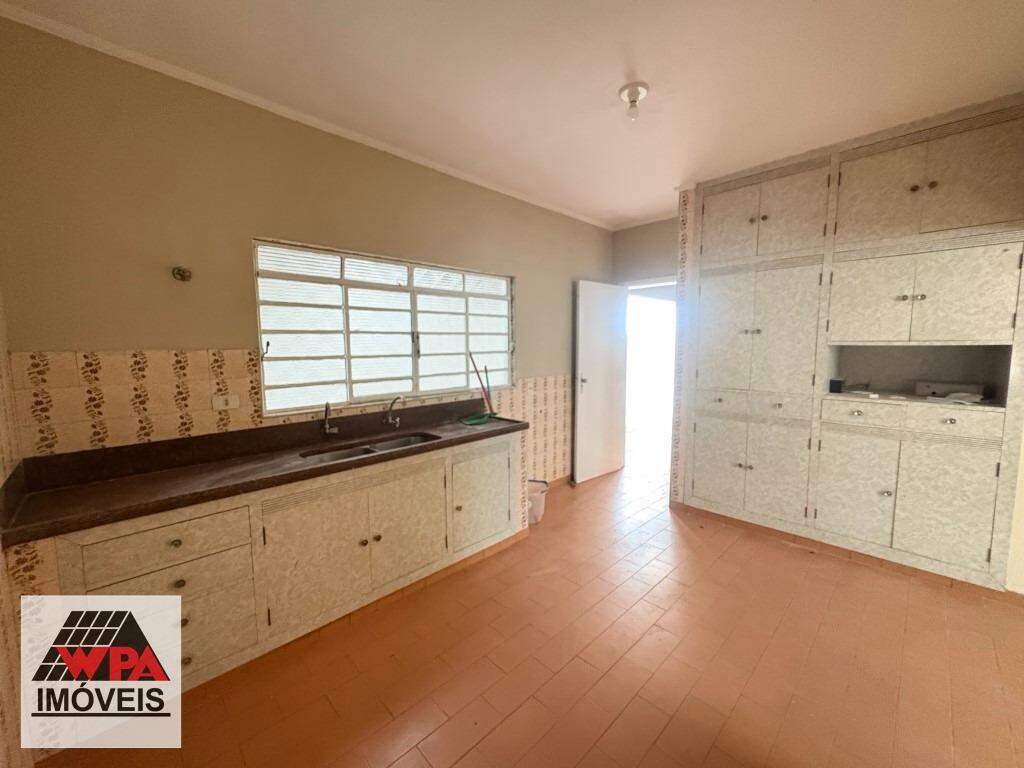 Casa Comercial para aluguel no Vila Cecchino: 