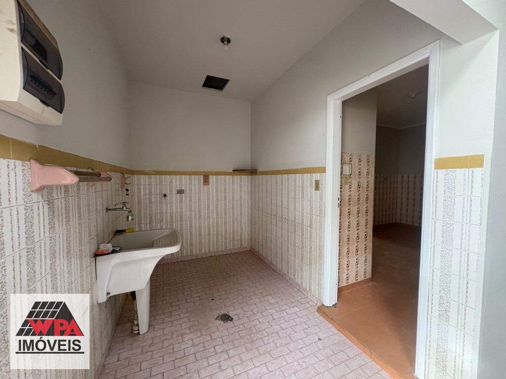 Casa Comercial para aluguel no Vila Cecchino: 