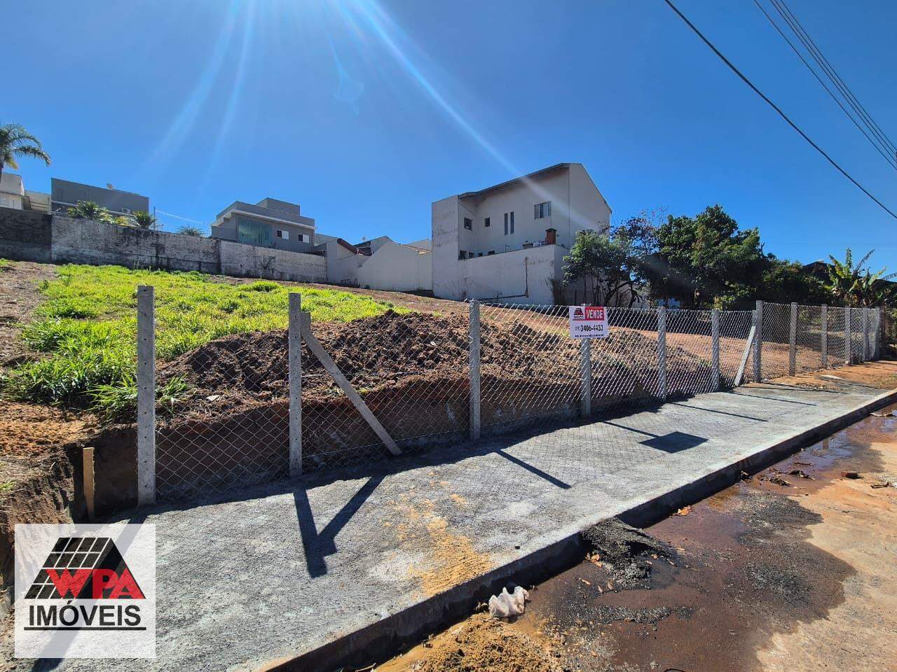 Terreno à venda no Loteamento Israel: 