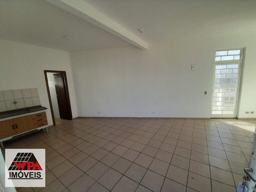 Sala para aluguel no Catharina Zanaga: 