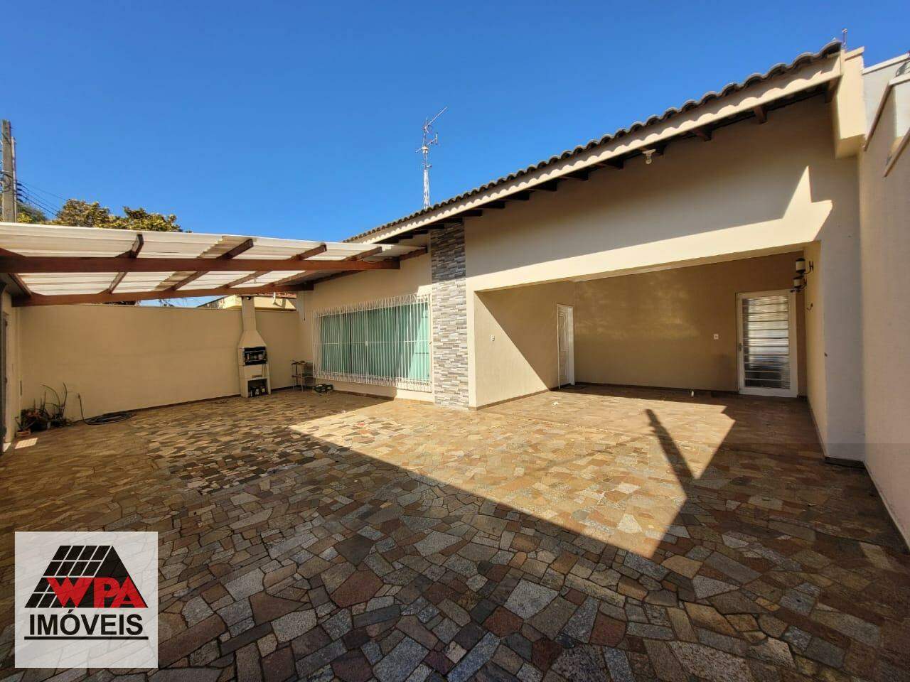 Casa à venda no Chácara Machadinho II: 