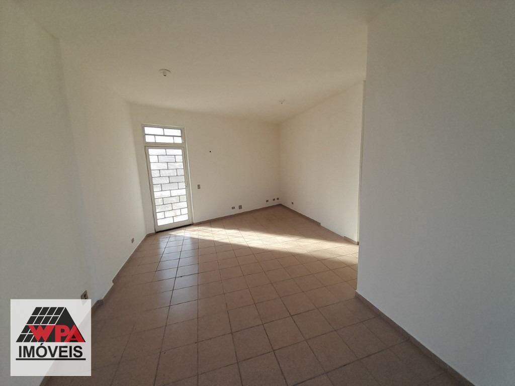 Sala para aluguel no Catharina Zanaga: 