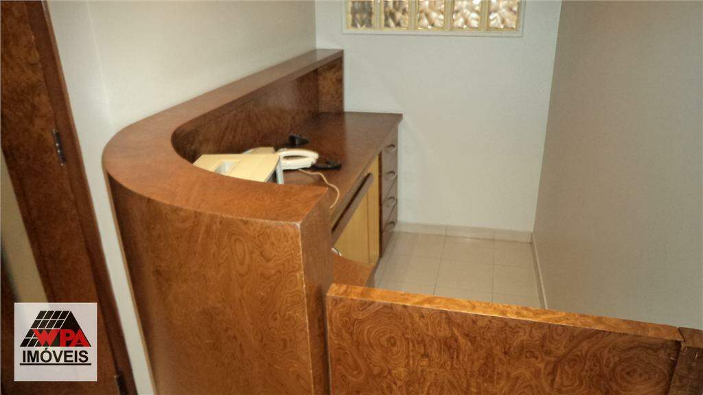 Sala à venda no Centro: 