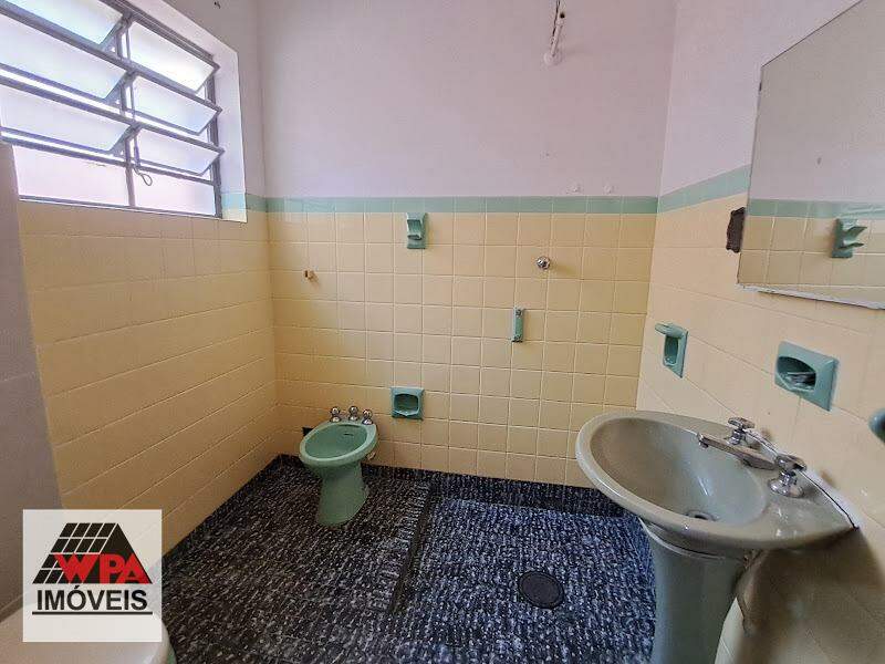 Casa à venda no Centro: 