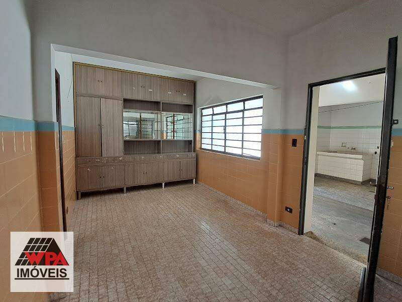 Casa à venda no Centro: 