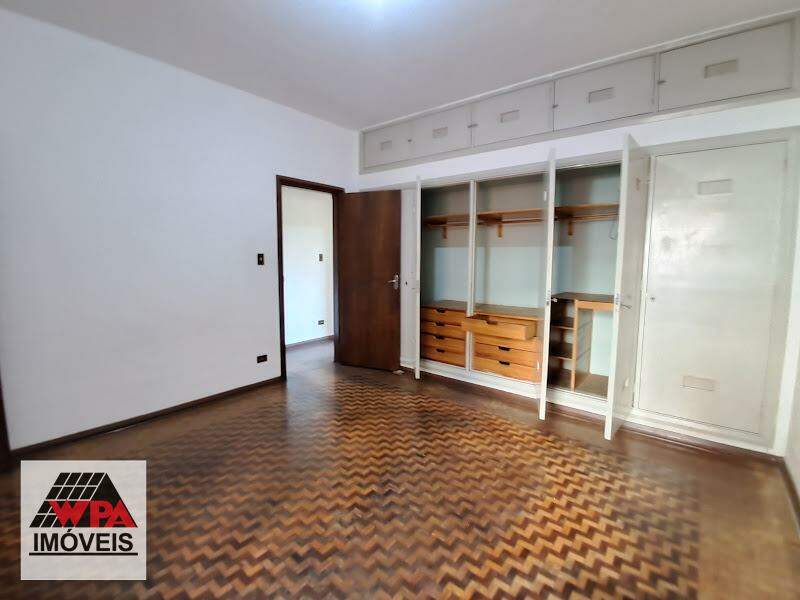 Casa à venda no Centro: 