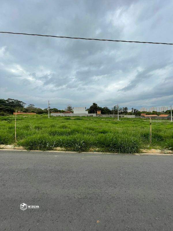 Terreno em Bairro à venda no Jardim Casablanca: 