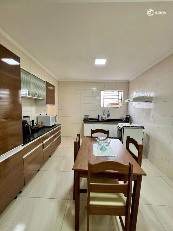 Casa em Bairro à venda no Jardim Moacyr Arruda: 