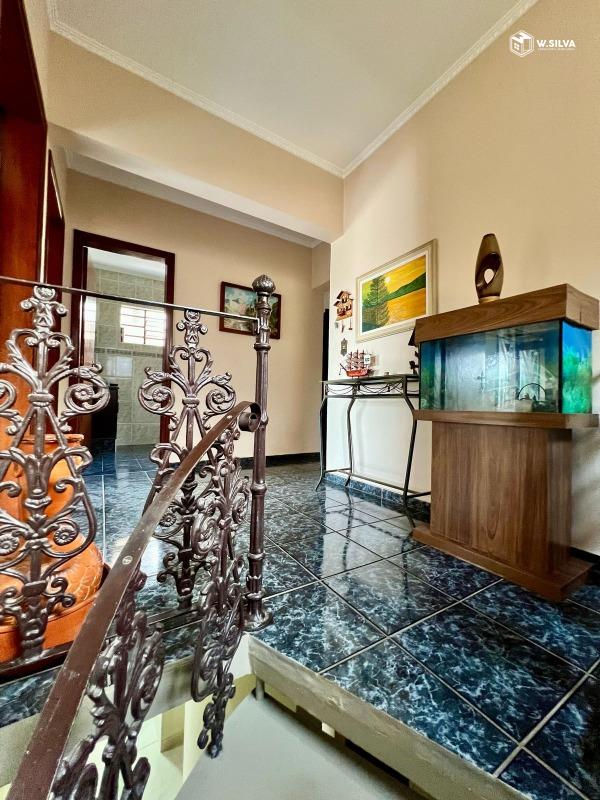 Casa em Bairro à venda no Jardim Moacyr Arruda: 