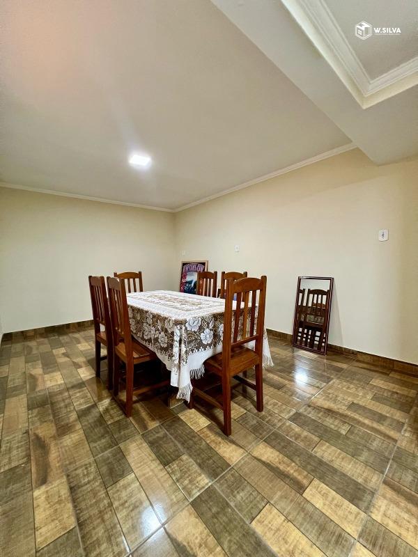 Casa em Bairro à venda no Jardim Moacyr Arruda: 