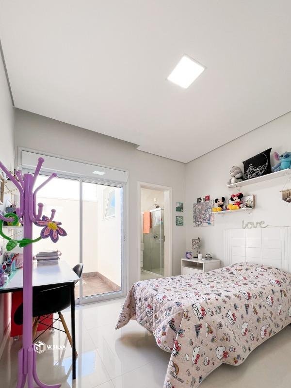 Casa em Condomínio à venda no Residencial Duas Marias: 