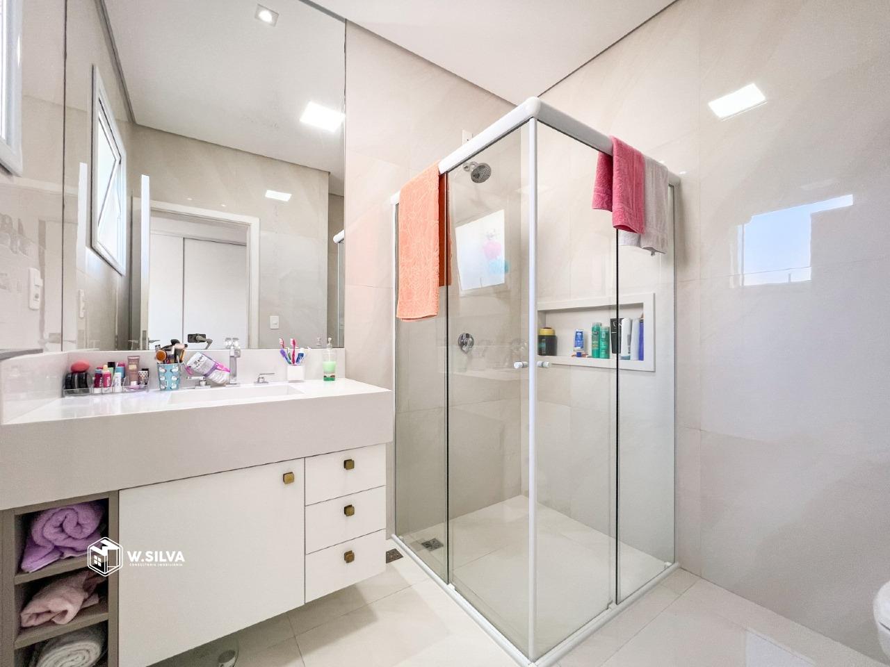 Casa em Condomínio à venda no Residencial Duas Marias: 