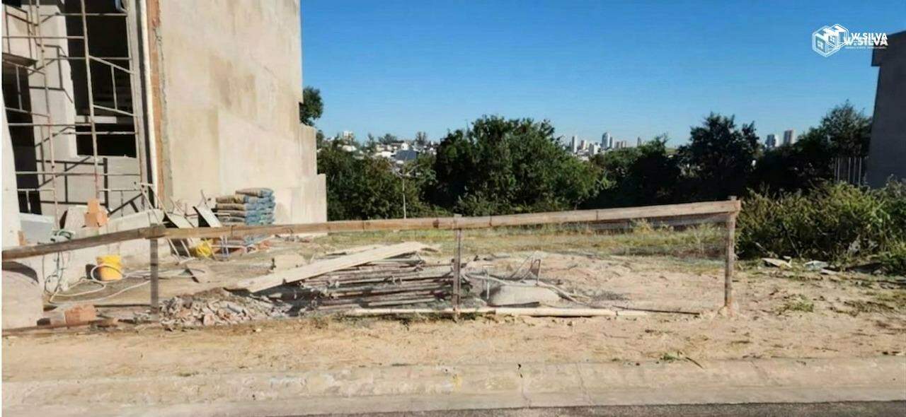 Terreno em condomínio à venda no Condomínio Park Gran Reserve: