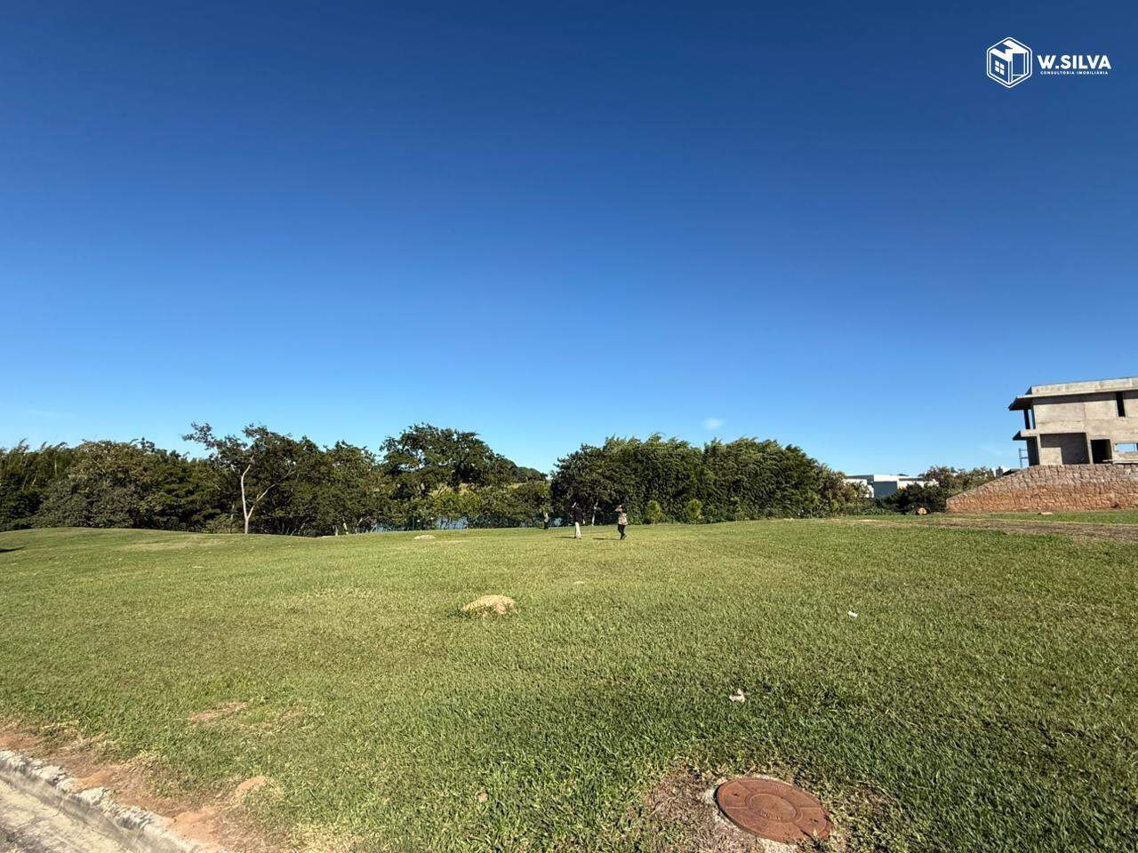 Terreno em condomínio à venda no Condomínio Jardins do Golfe Residencial: