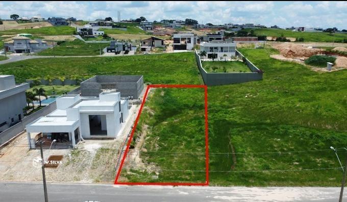 Terreno em condomínio à venda no Condomínio Jardim Quintas da Terracota: 