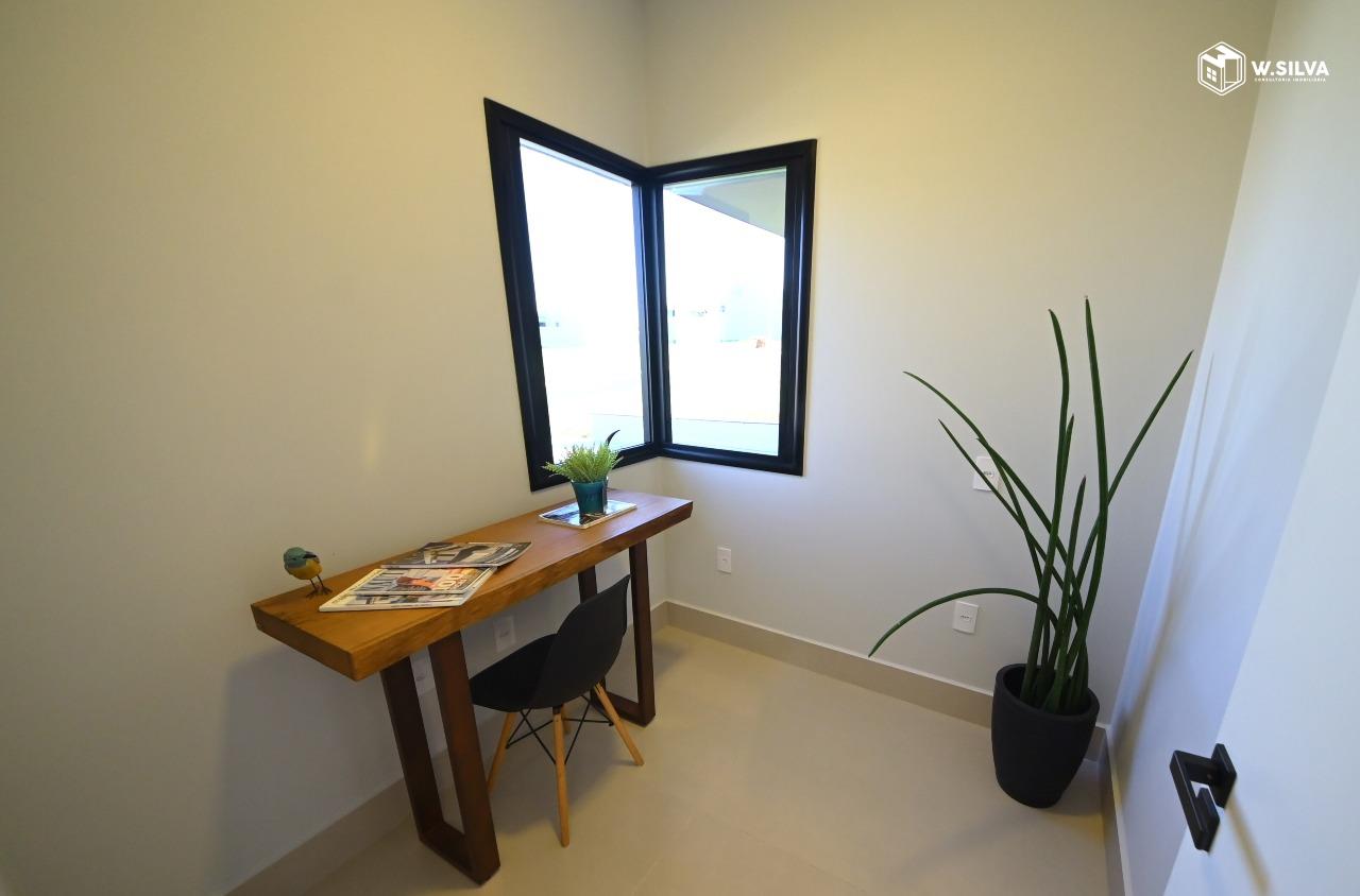 Casa em Condomínio à venda no Condomínio Dona Maria Candida: escritório
