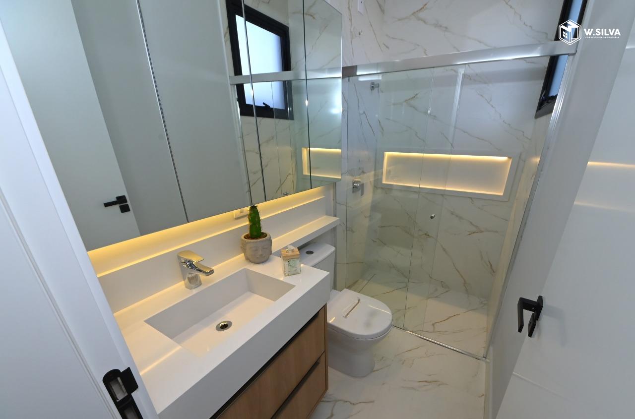 Casa em Condomínio à venda no Condomínio Dona Maria Candida: banheiro suíte