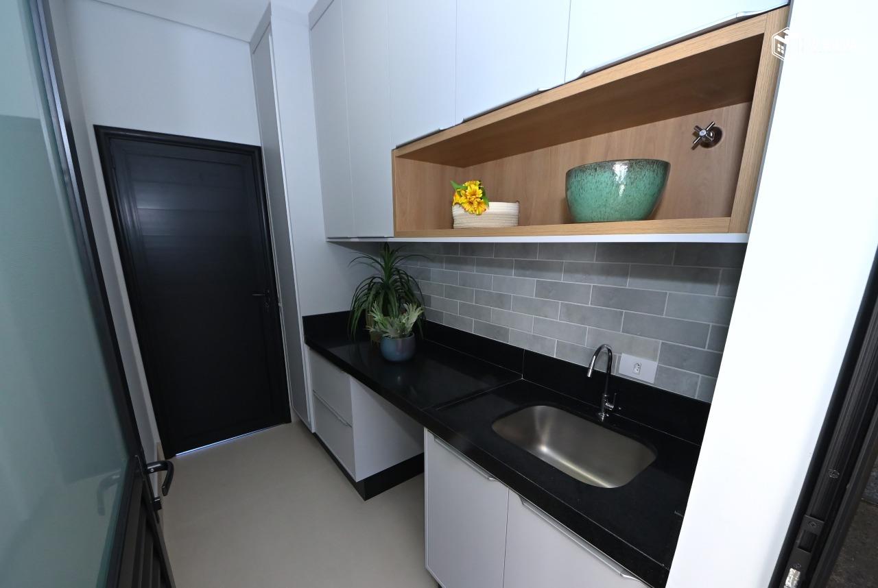 Casa em Condomínio à venda no Condomínio Dona Maria Candida: lavanderia