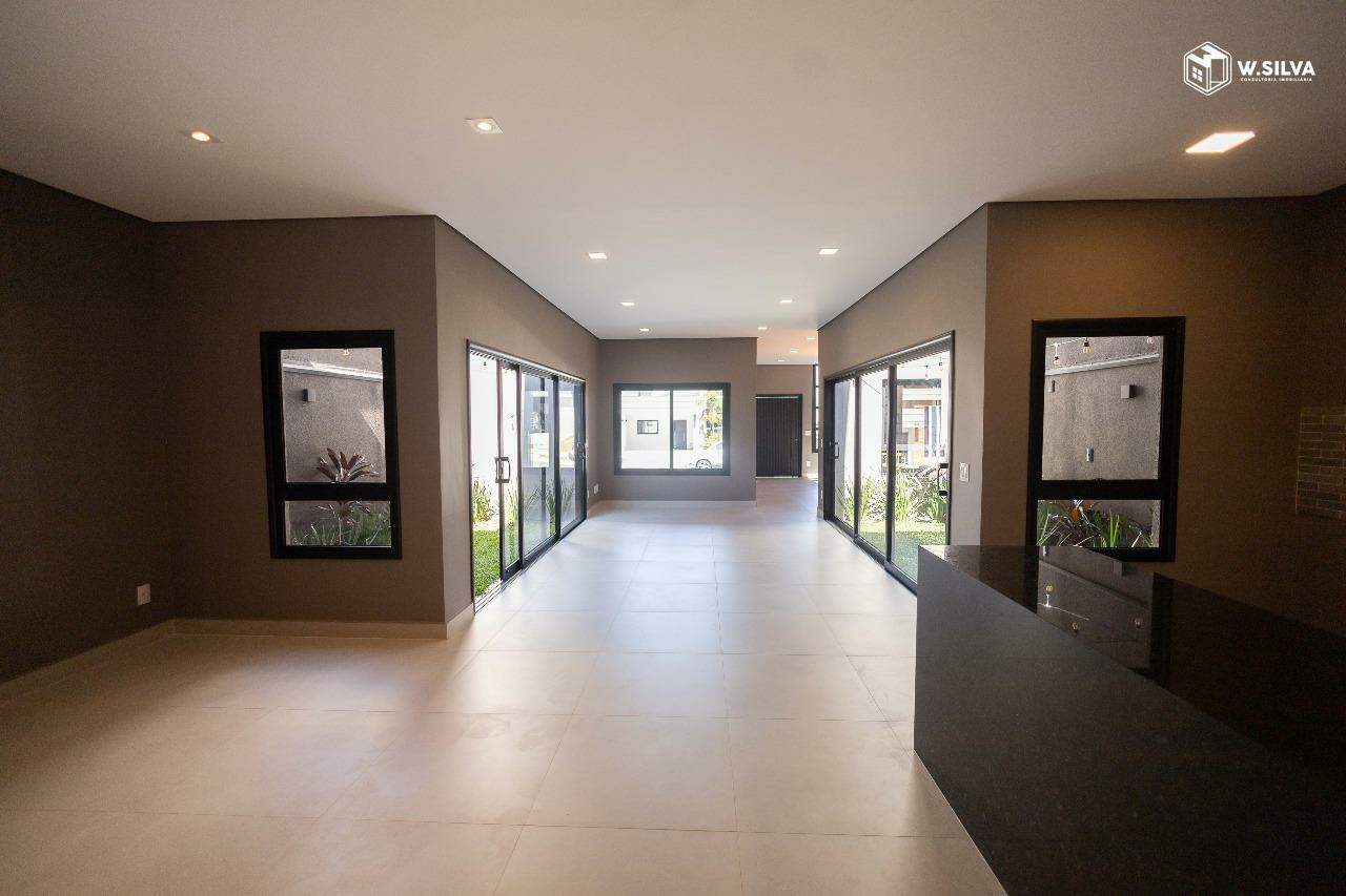 Casa em Condomínio à venda no Condomínio Park Gran Reserve: Sala jantar/estar e cozinha integradas