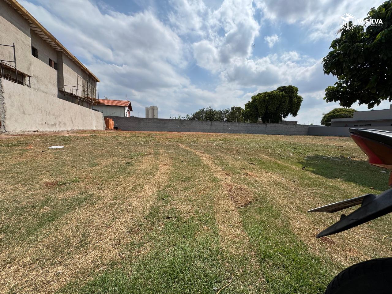 Terreno em condomínio à venda no Residencial Creta - Park Meraki : 