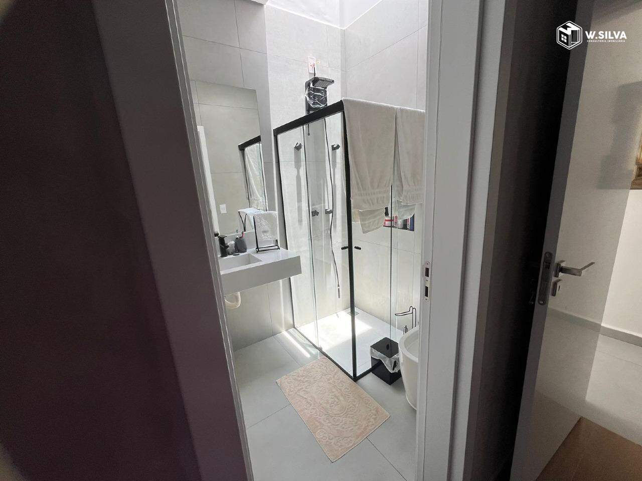 Casa em Condomínio à venda no Condomínio Residencial Laguna: 