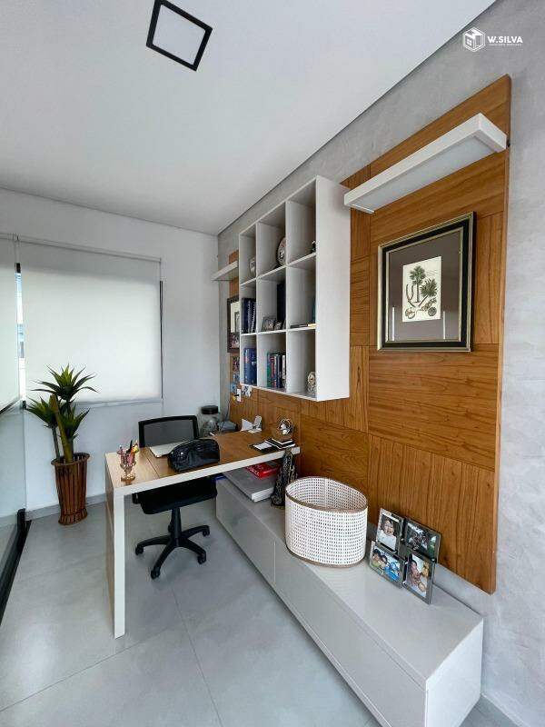 Casa em Condomínio à venda no Condomínio Residencial Laguna: 