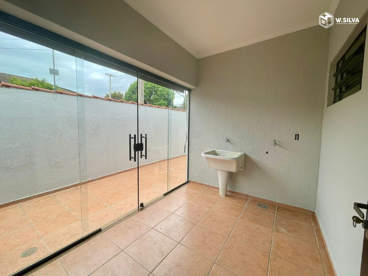 Casa em Bairro à venda no Vila Suíça: 