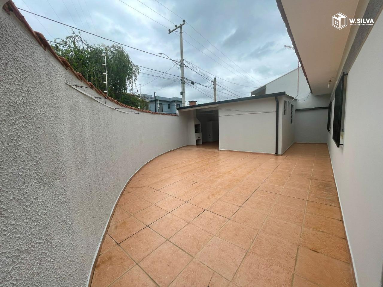 Casa em Bairro à venda no Vila Suíça: 