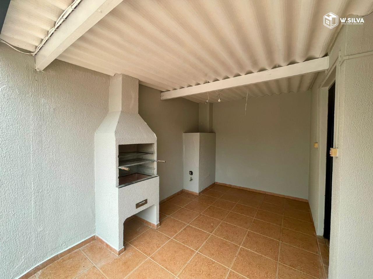 Casa em Bairro à venda no Vila Suíça: 