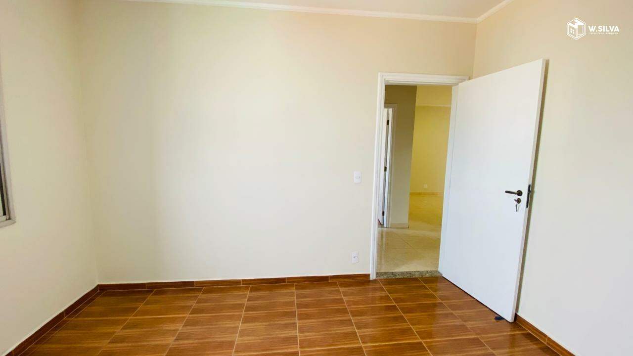 Apartamento à venda no Edifício Ana Lucia: quarto