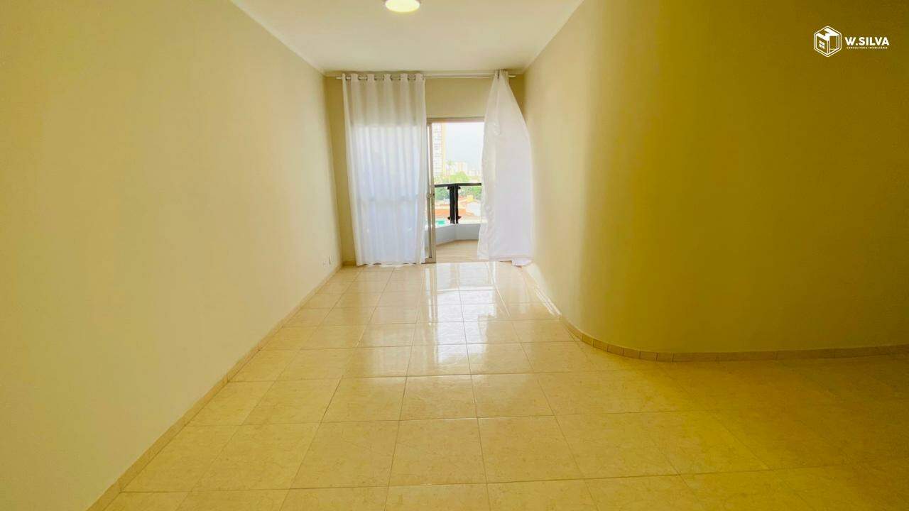 Apartamento à venda no Edifício Ana Lucia: sala estar / jantar