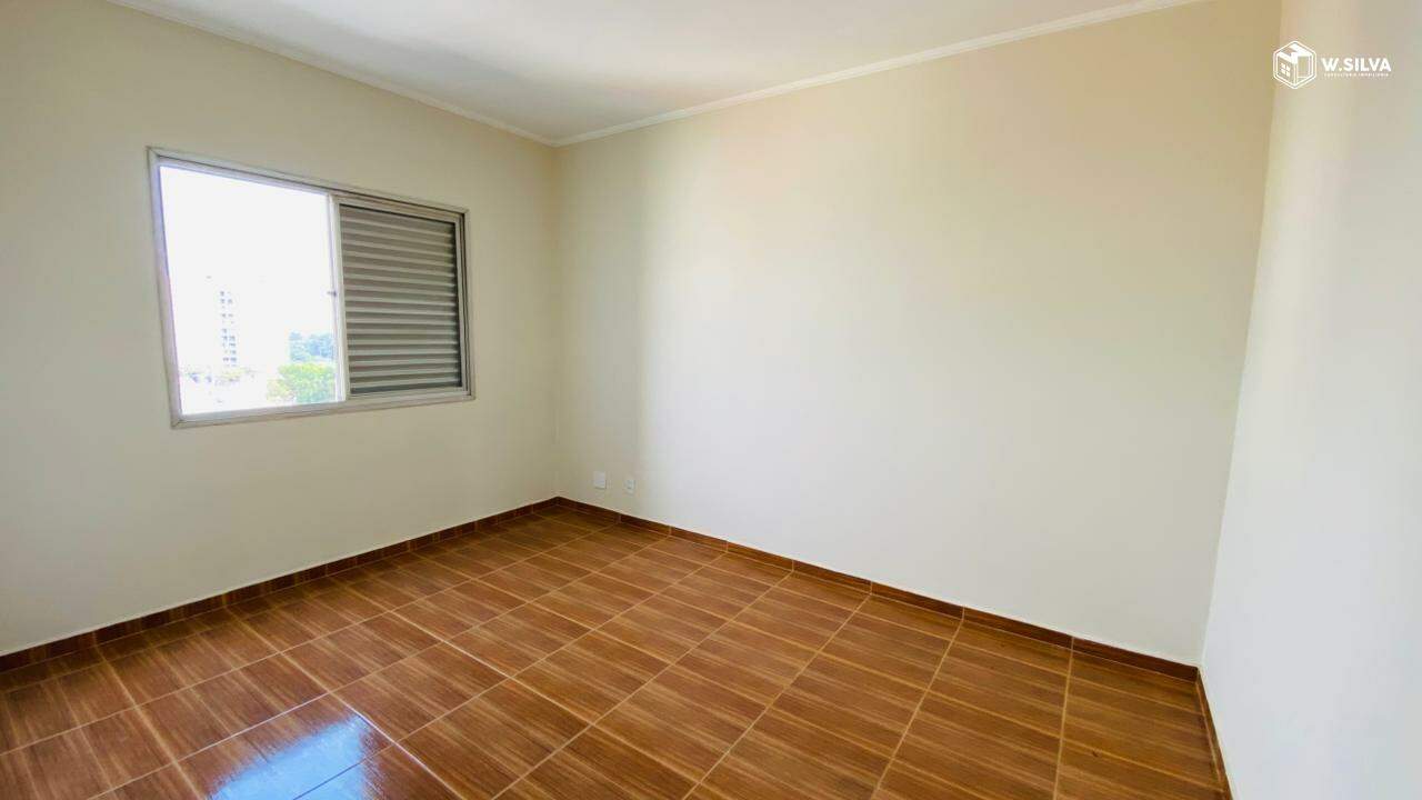 Apartamento à venda no Edifício Ana Lucia: quarto