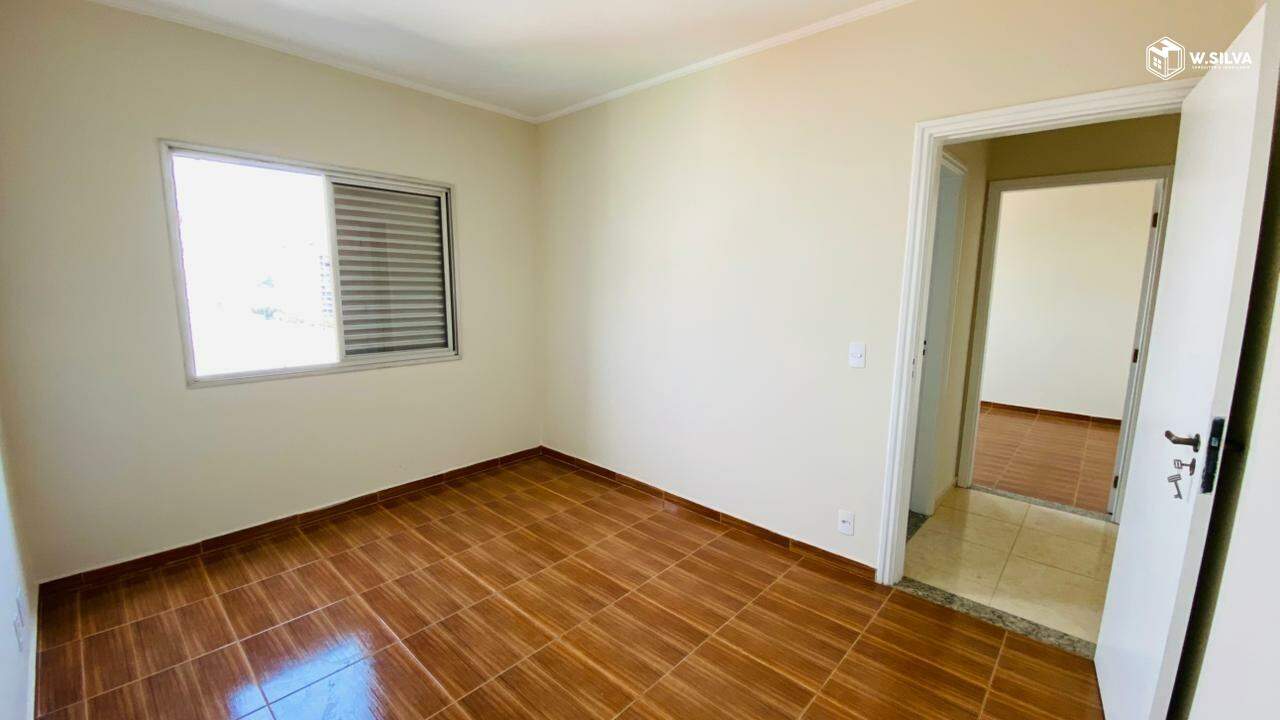 Apartamento à venda no Edifício Ana Lucia: quarto