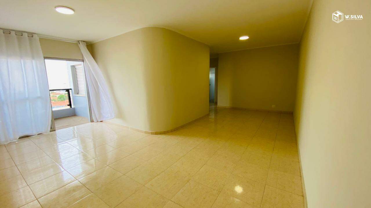 Apartamento à venda no Edifício Ana Lucia: sala estar/ jantar