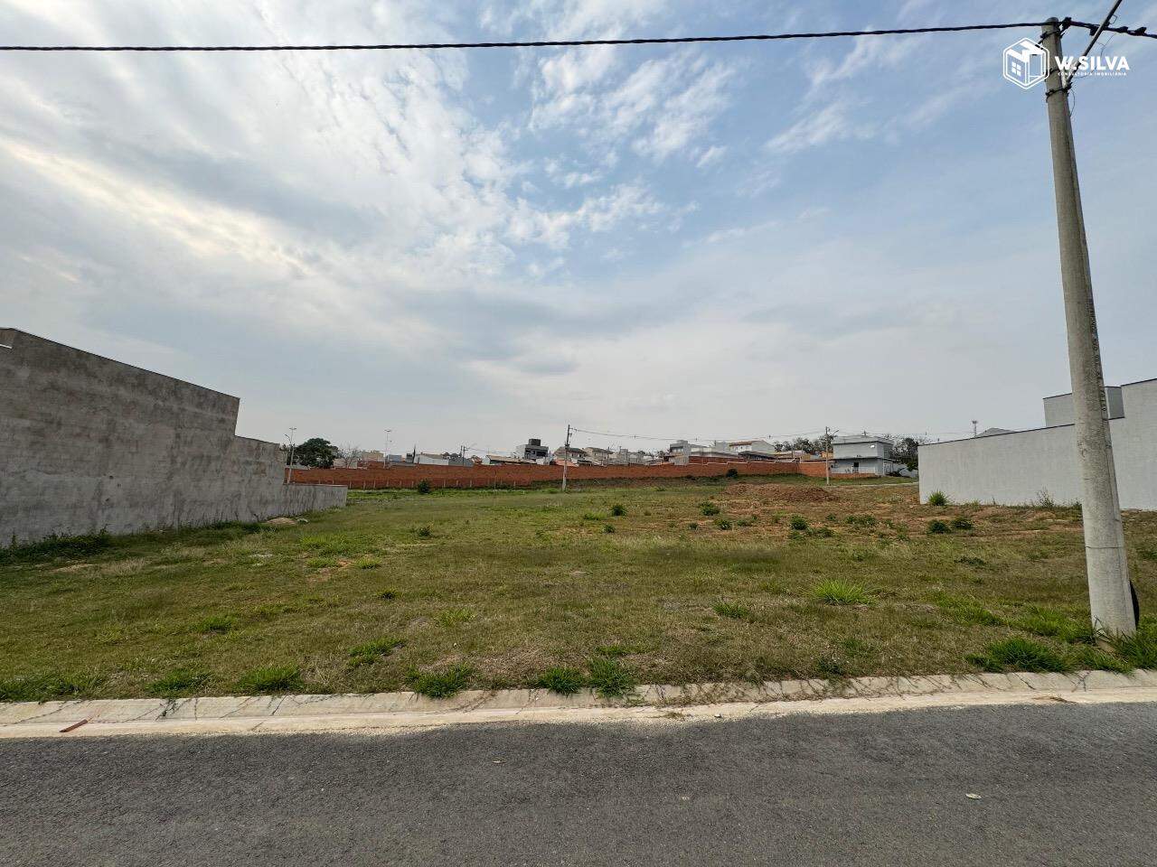 Terreno em condomínio à venda no Jardim Siena: 