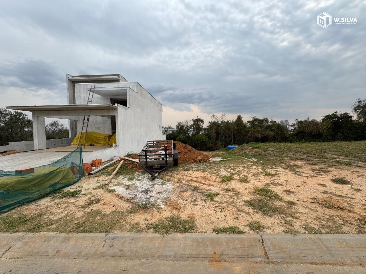 Terreno em condomínio à venda no Condomínio Park Gran Reserve: 