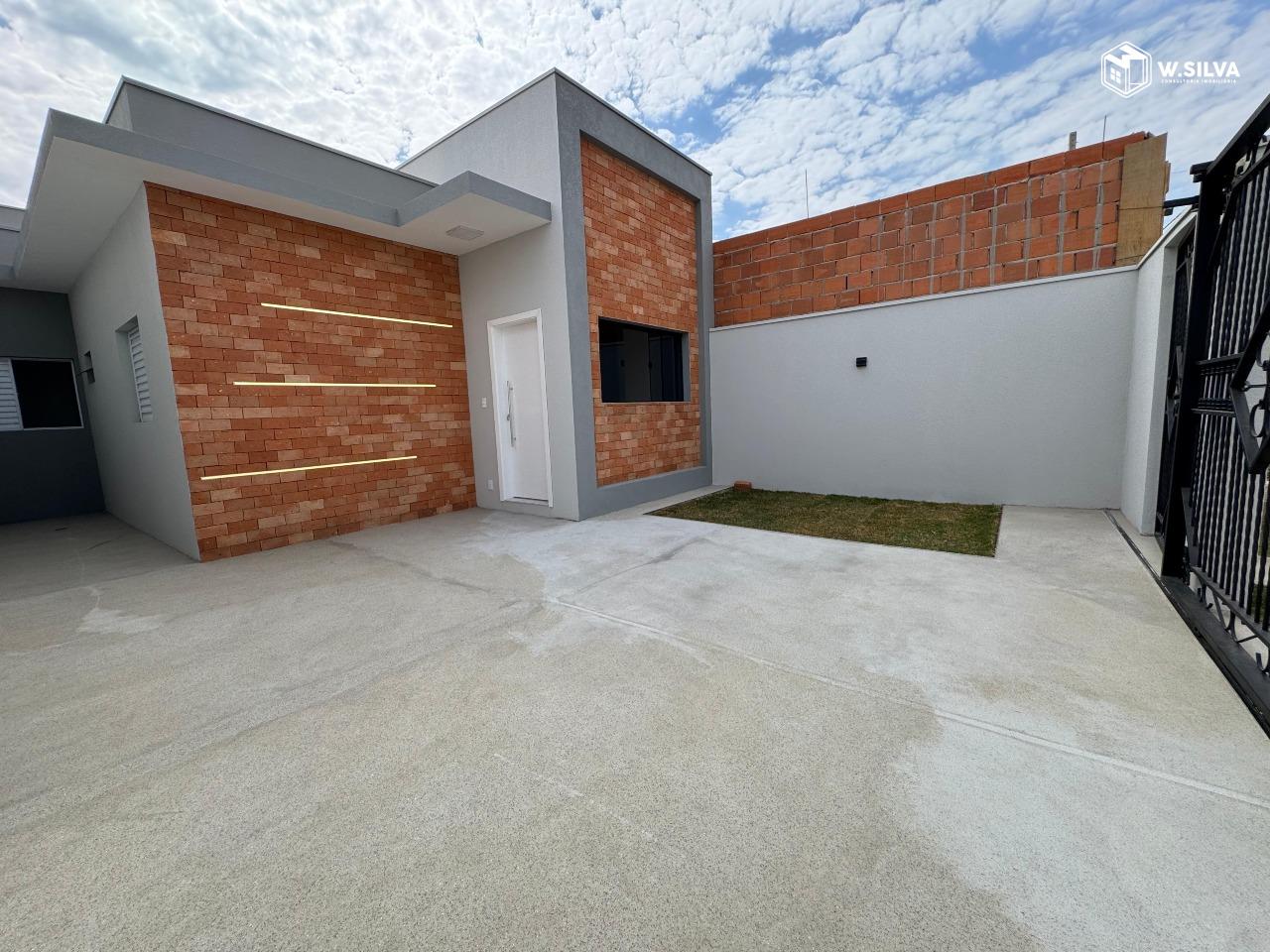Casa em Bairro à venda no Jardim Bom Sucesso: 