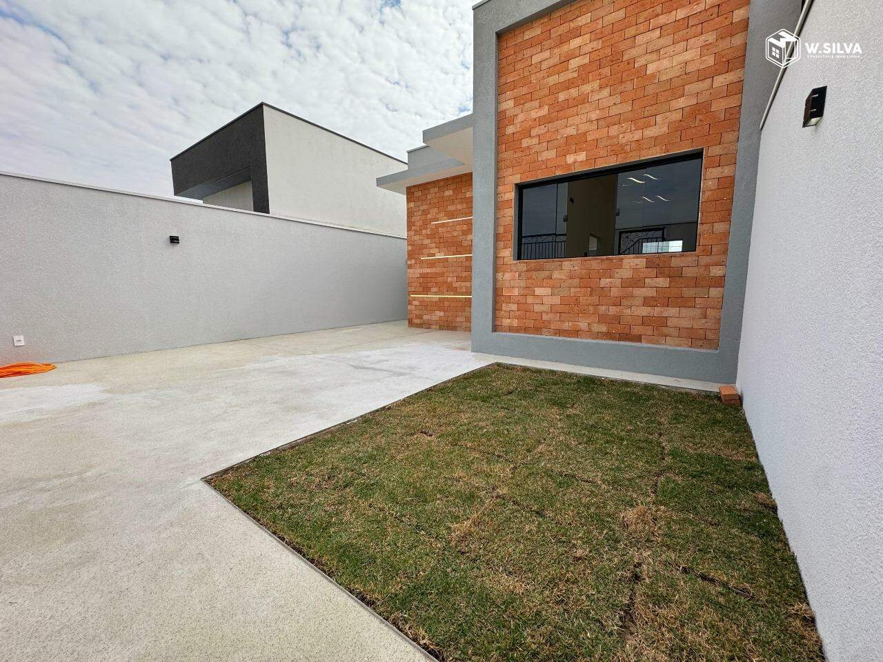 Casa em Bairro à venda no Jardim Bom Sucesso: 