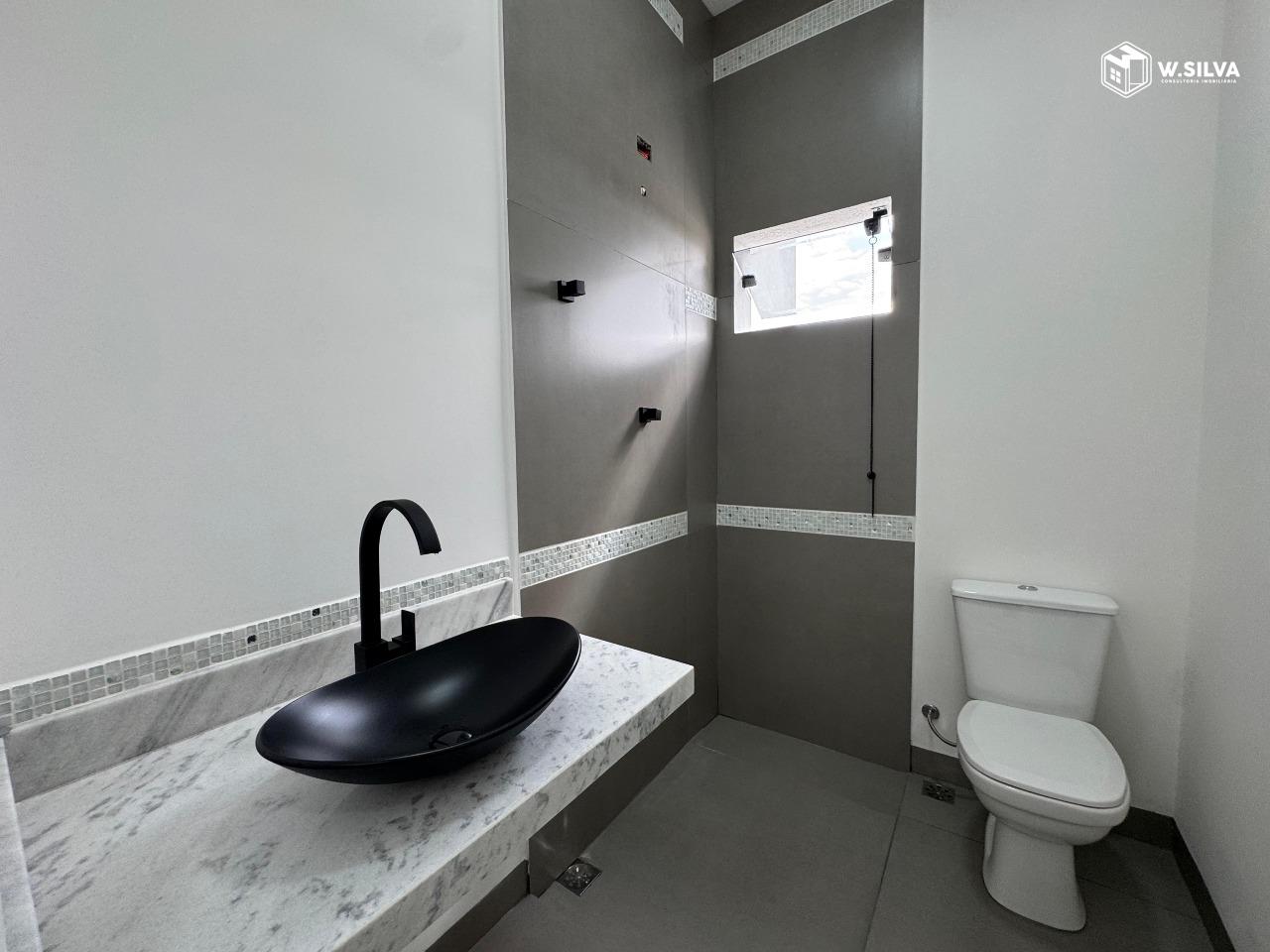 Casa em Bairro à venda no Jardim Bom Sucesso: 