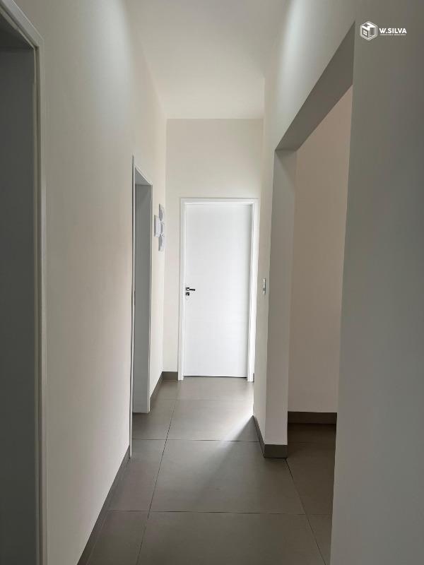 Casa em Bairro à venda no Jardim Bom Sucesso: 