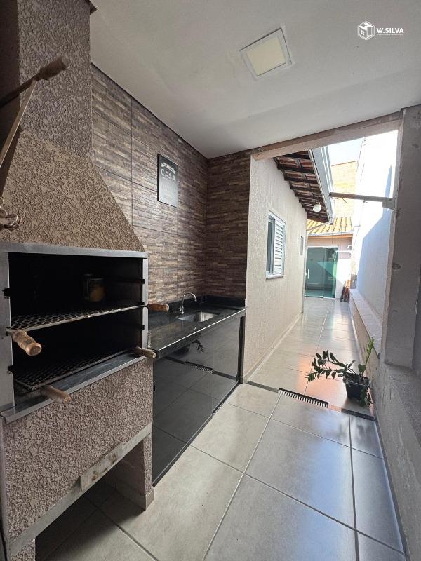 Casa em Bairro à venda no Jardim dos Colibris: 