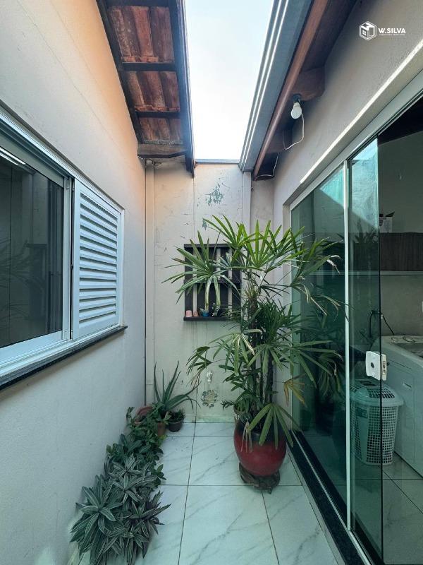 Casa em Bairro à venda no Jardim dos Colibris: 