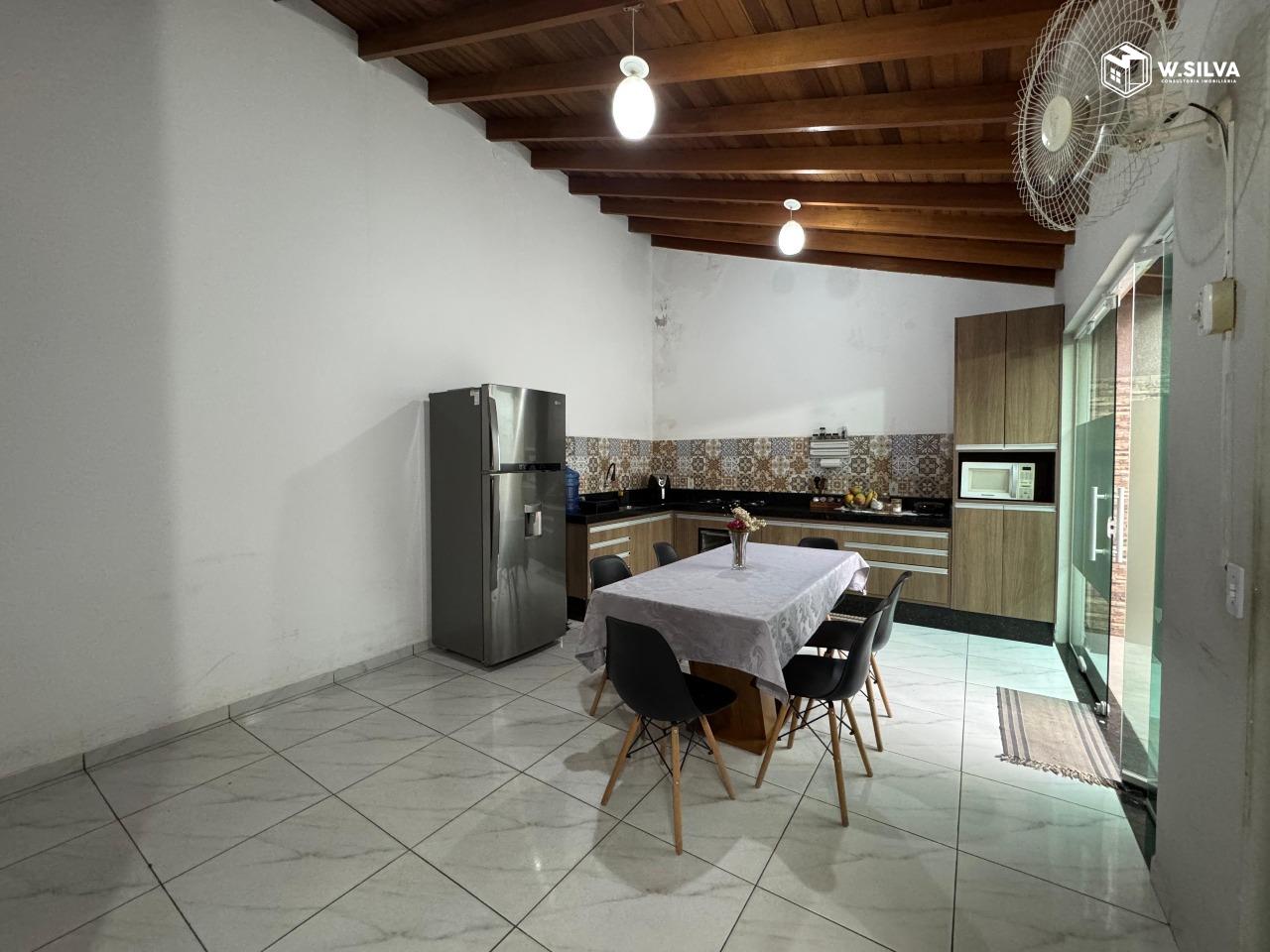 Casa em Bairro à venda no Jardim dos Colibris: 