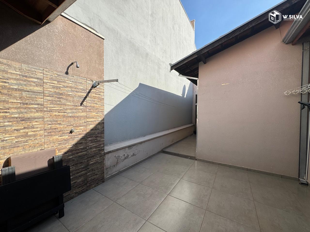 Casa em Bairro à venda no Jardim dos Colibris: 