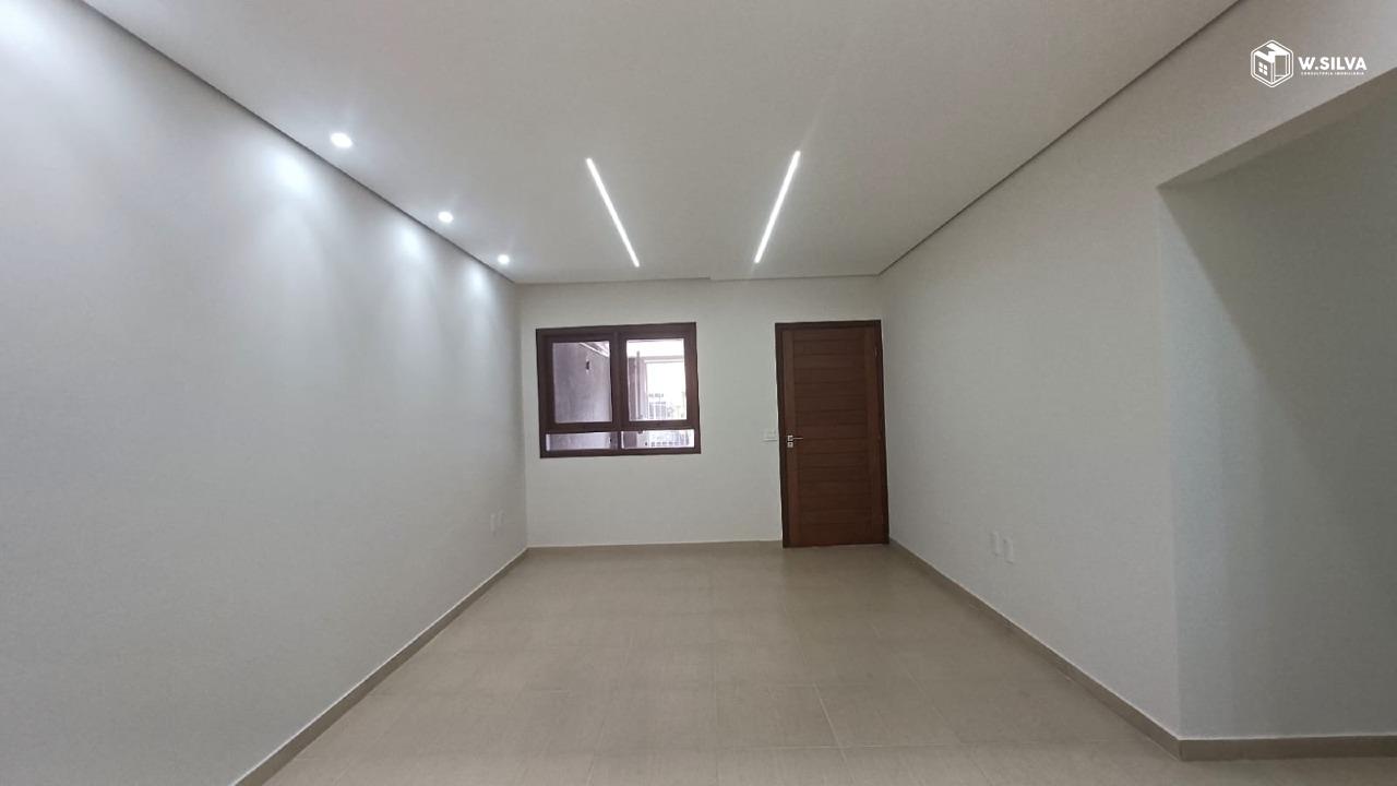 Casa em Bairro à venda no Jardim Colonial: 