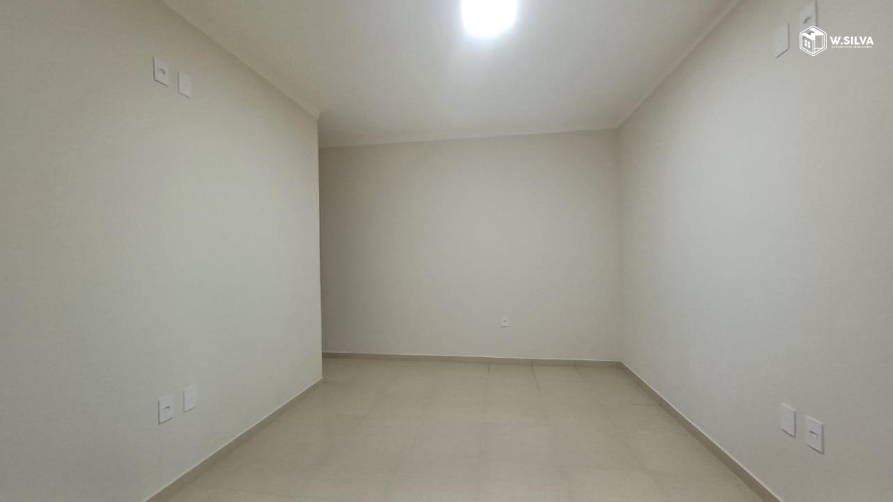 Casa em Bairro à venda no Jardim Colonial: 